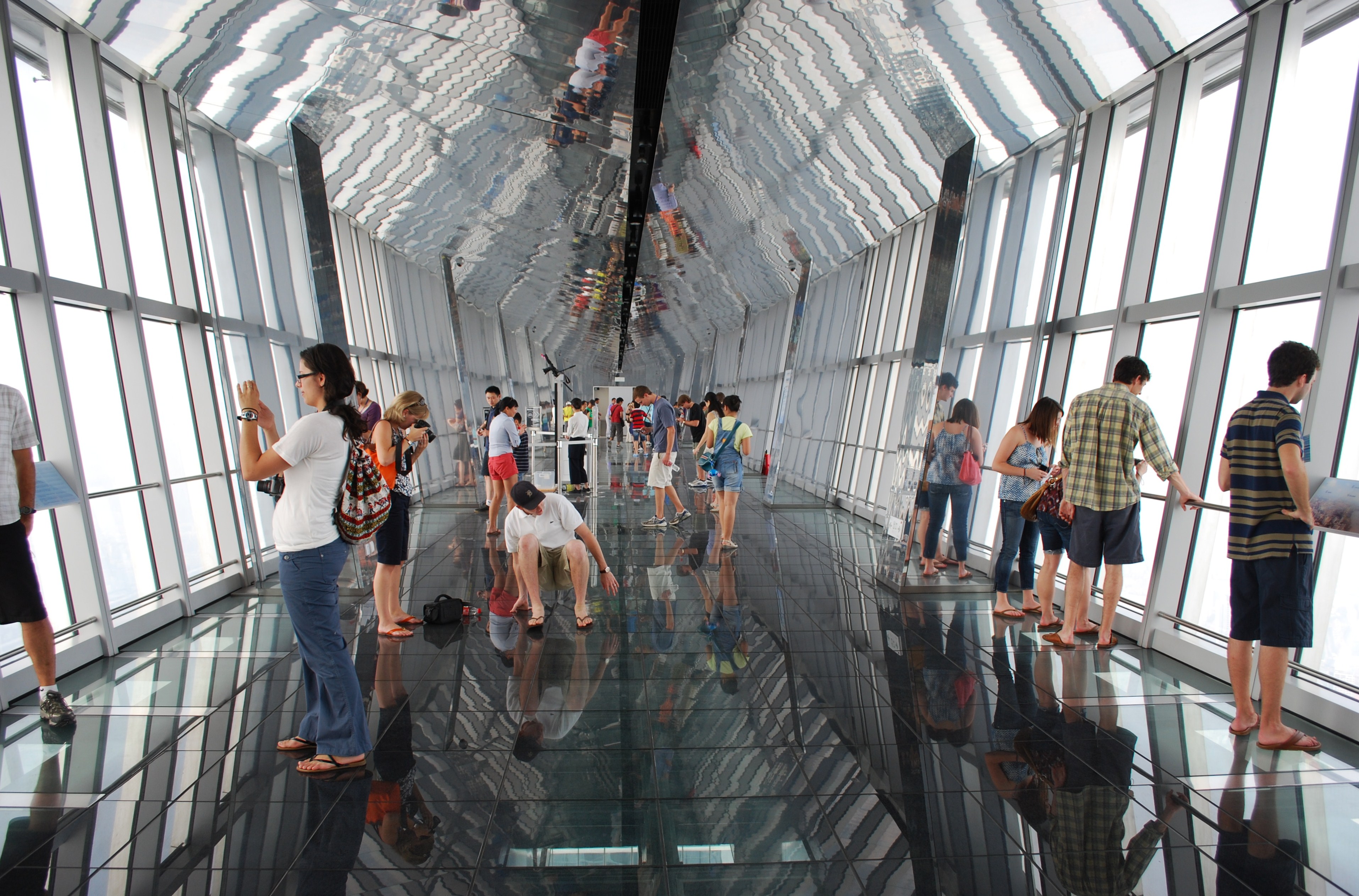 Resultado de imagem para shanghai financial center observation deck